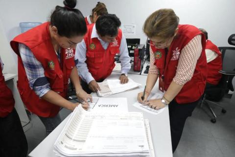  60 Jurados Electorales Especiales