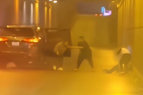 Delincuentes roban camioneta a familia en SJM