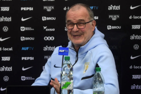 Bielsa evita excesos de confianza advierte Uruguay enfrentará grupo exigente