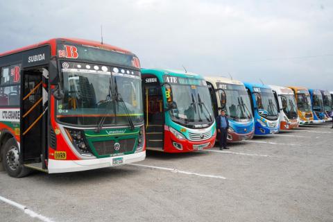 buses de transporte público