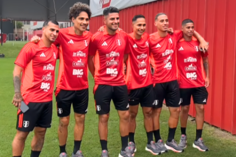 En la fecha FIFA de noviembre Mano MEnezes convocaría a Guerrero Trauco Zambrano Advincula Peña Cueva Perú