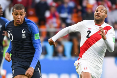 Mbappé se rindió ante la hinchada peruana en Rusia 2018