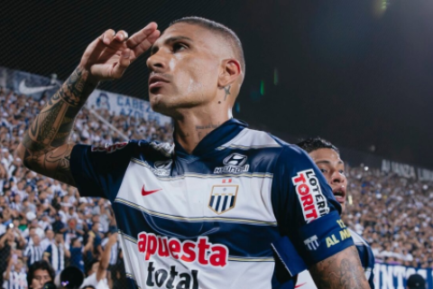 Paolo Guerrero evalúa comprar deuda de Alianza Lima