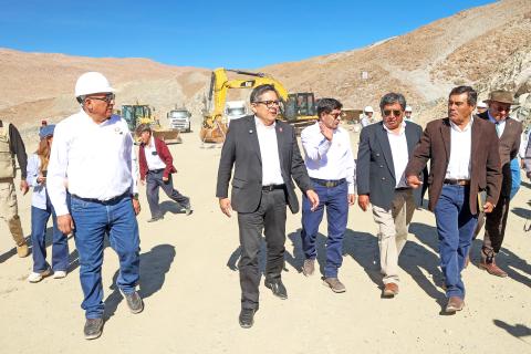 construccion-de-via-regional-arequipa-la-joya