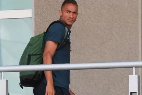 Brasil retorna tras la eliminación mundialista con un solo futbolista en el avión
