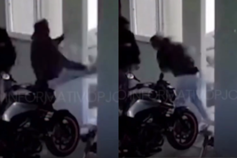 ladrón intentó entrar a la fuerza a una casa y dueño lo repele a balazos